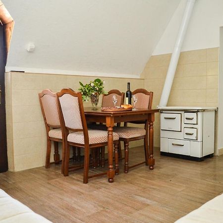 Grandma'S Hut Villa Nikšić Dış mekan fotoğraf