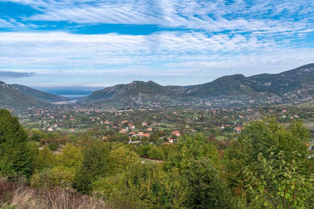 Grandma'S Hut Villa Nikšić Dış mekan fotoğraf
